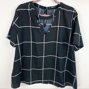Shein Black & White Short Sleeve Top Size 2XL
